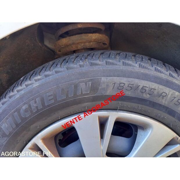 2015 Peugeot 208-46005710