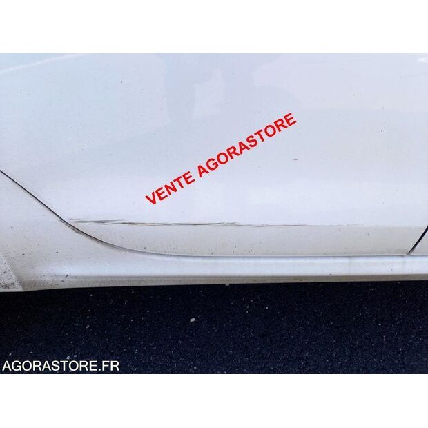 2015 Peugeot 208-46005713