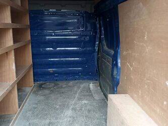 2010-renault-trafic-1432248-46005830