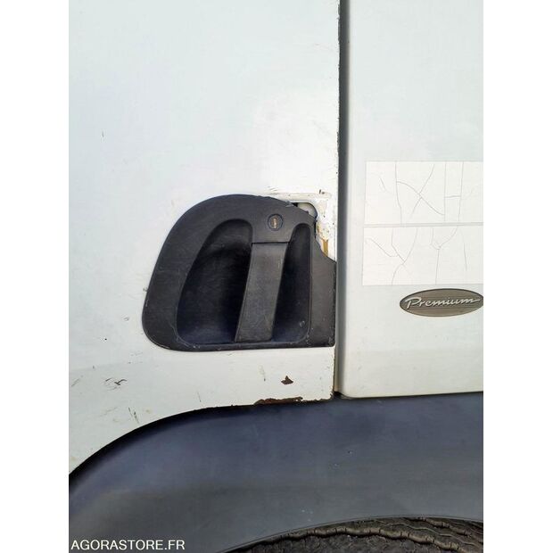 2004 Renault PREMIUM-46005849