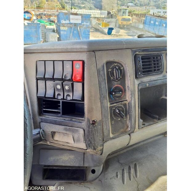 2004 Renault PREMIUM-46005852