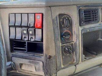 2004-renault-premium-1432250-46005852