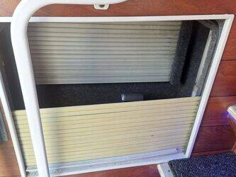 2010-van-hool-916-46006100