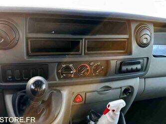 2009-renault-master-1431843-46006139