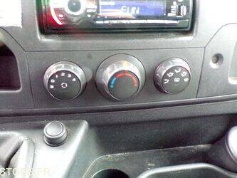 2011-renault-master-1431854-46006247