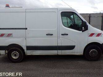2012-renault-master-1431878-46006281