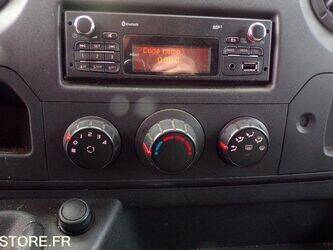 2013-renault-master-1431884-46006317