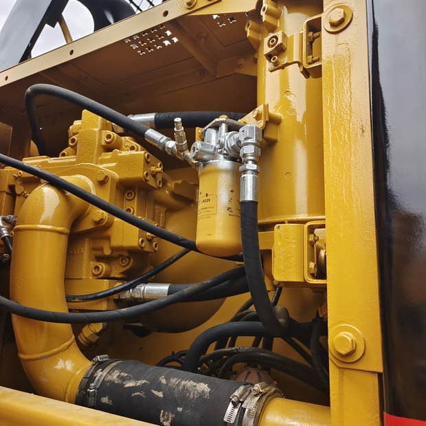 2024 كاتربيلر 330BL-46006352