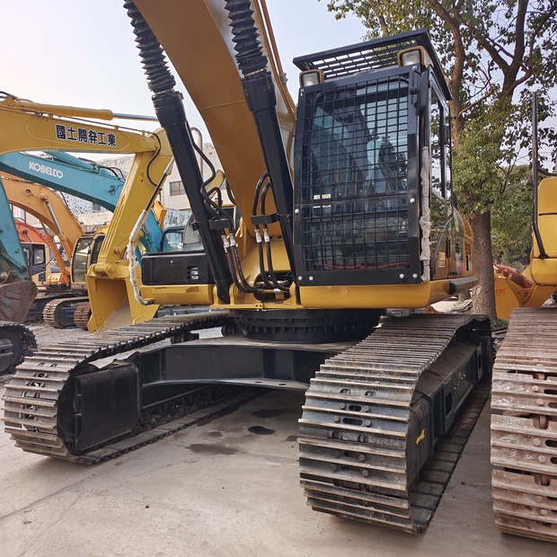 2025 Caterpillar 336D2L-46006385