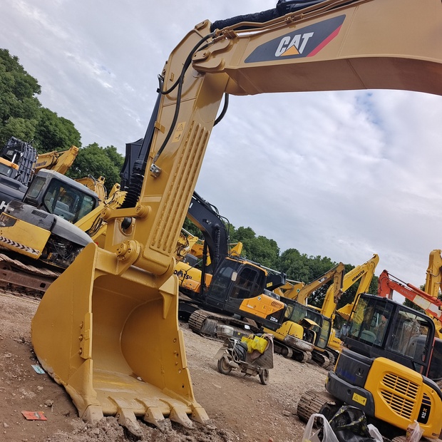 2025 Caterpillar 349D-46006439