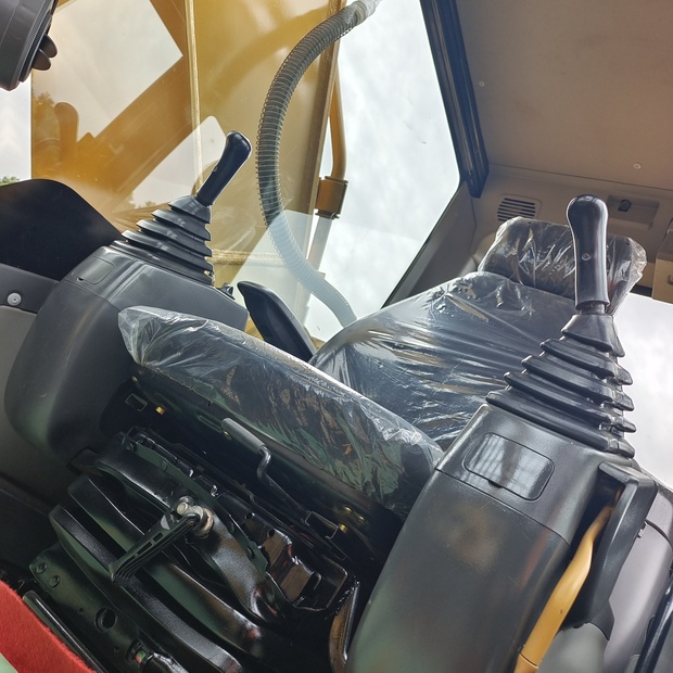 2025 Caterpillar 349D-46006441