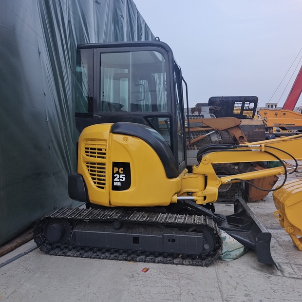 2025 Komatsu PC20-46006485