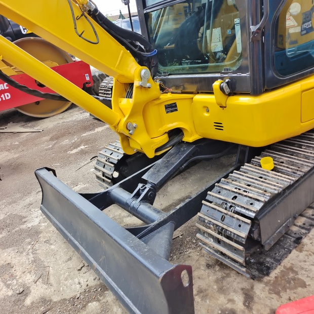 2025 Komatsu PC30-46006498