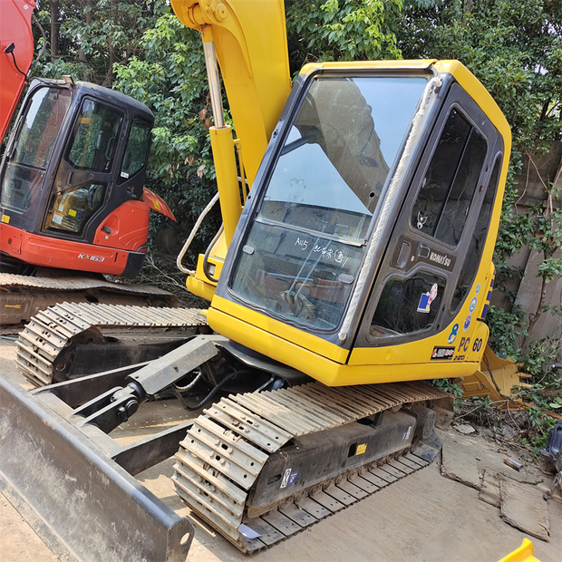 2025 Komatsu PC60-46006517