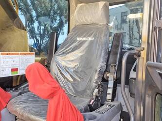 2025-komatsu-pc240lc-7-46007719