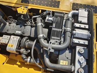 2025-komatsu-pc240lc-7-46007729