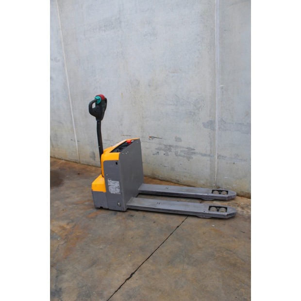 2025 Jungheinrich EJE M13 LI-ION-46008059