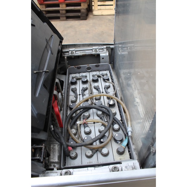 2016 Still EXV 16-46008067