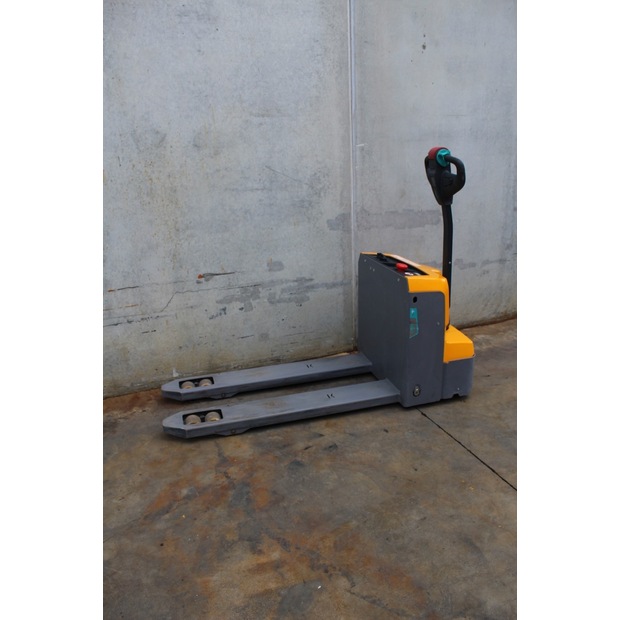 2025 Jungheinrich EJE M13 LI-ION-46008071