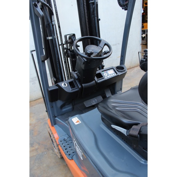 2018 Toyota 8FBM16T-46008099