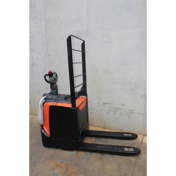 2017 BT LPE 200 FRUTERA-46008124