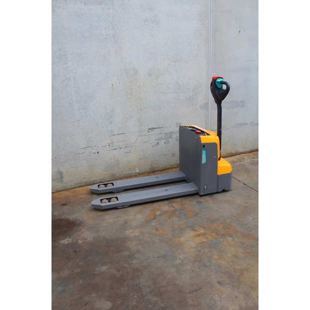 2021 Jungheinrich EJE M13 LI-ION-46008129