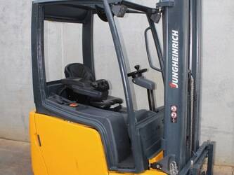 Image de ENGINS DE LEVAGE 2015 Jungheinrich EFG 215 500 DZ