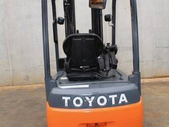 2015-toyota-8fbet16-1426630-46008159