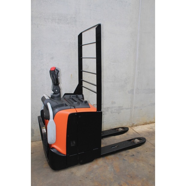 2017 BT LPE 200 FRUTERA-46008173