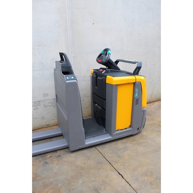 2019 جنجهينريتش ECE 225-46008179