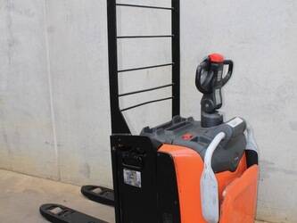 Image de EMPILEUR POUR PALETTES 2017 BT LPE 200 FRUTERA