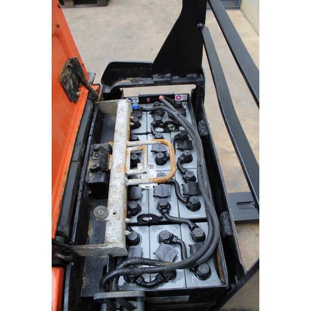 2017 بي تي LPE 200 FRUTERA-46008207