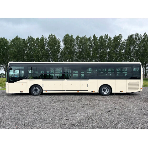 2022 ايفكو CROSSWAY LE-46008477