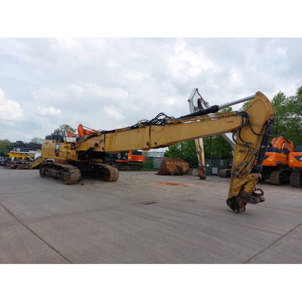 2016 Caterpillar 352FL-46008591