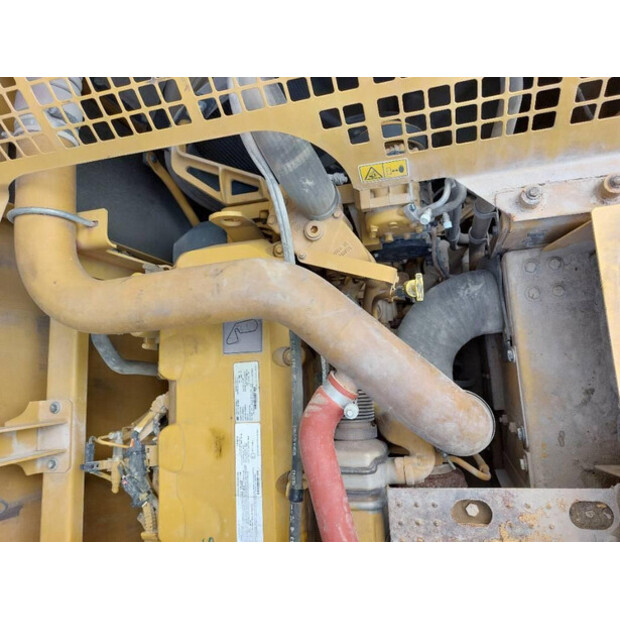 2016 Caterpillar 352FL-46008613