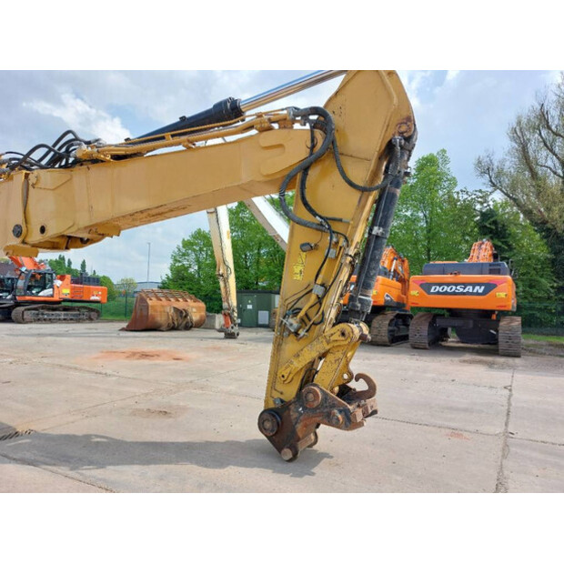 2016 Caterpillar 352FL-46008615