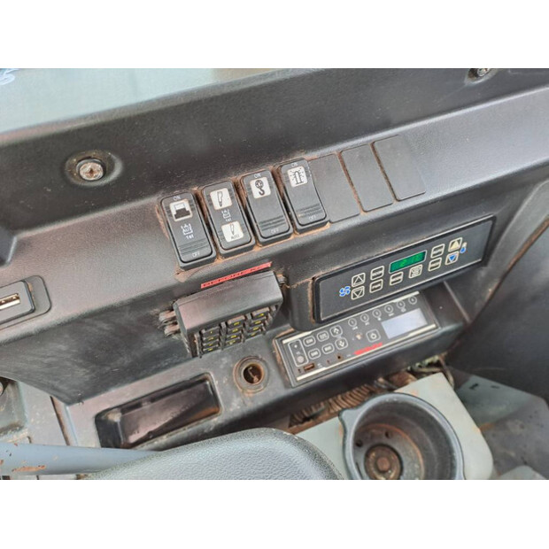 2018 TAKEUCHI TB2150-46008740