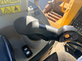 2017-caterpillar-d9t-1432464-46010115