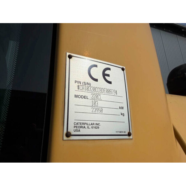 2003 Caterpillar 320CL-46010165