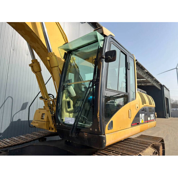 2003 Caterpillar 320CL-46010170
