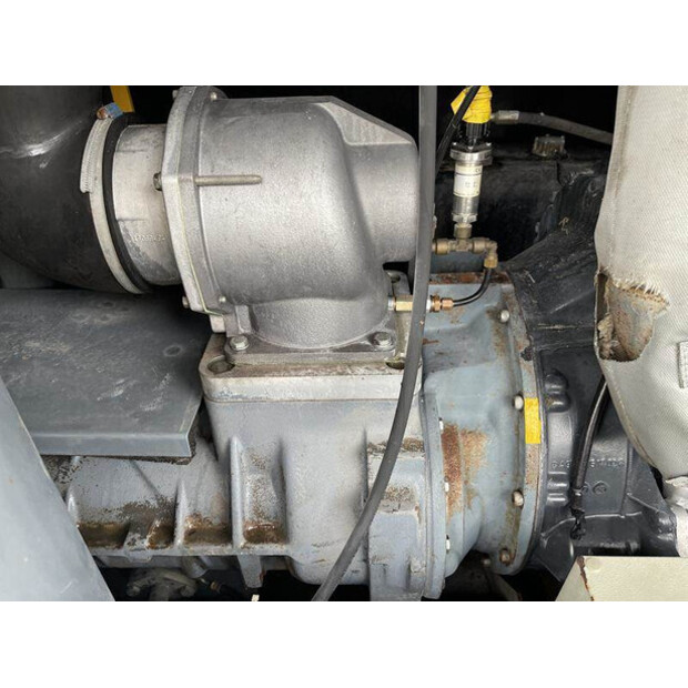 2001 Atlas-Copco XAHS 236 MD-46010296