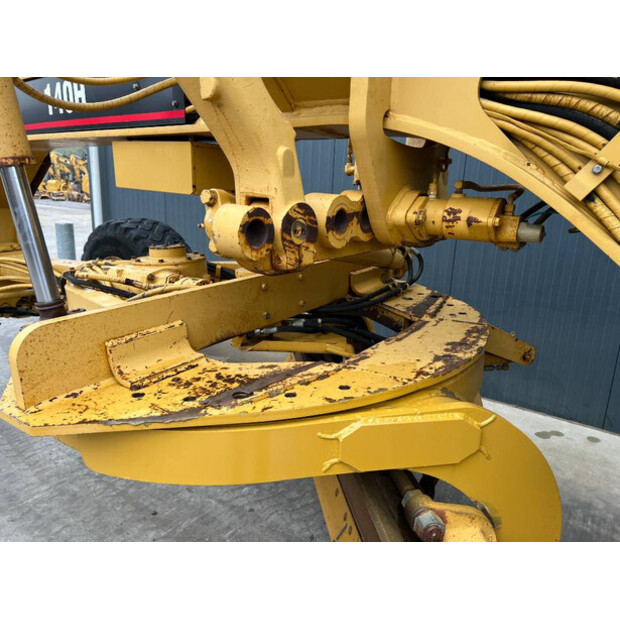 1997 Caterpillar 140H-46010742