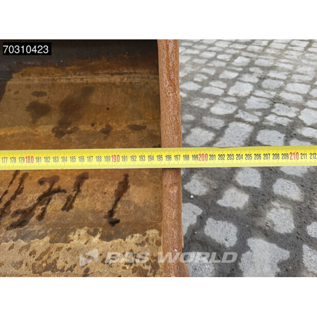 2016 KOBELCO SK230SRLC-3-46010907