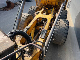 2010-volvo-a40e-1432492-46011438