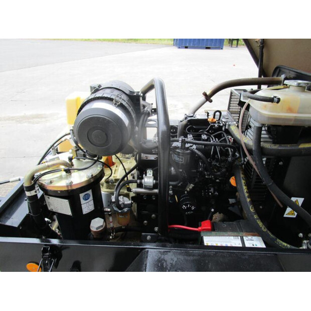 2010 INGERSOLL RAND 7 / 26 E-46012238