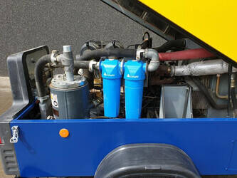 2011-compair-c76-46012831