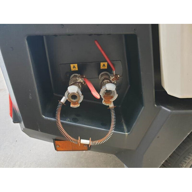 2014 Kaeser M 31 PE-46012980