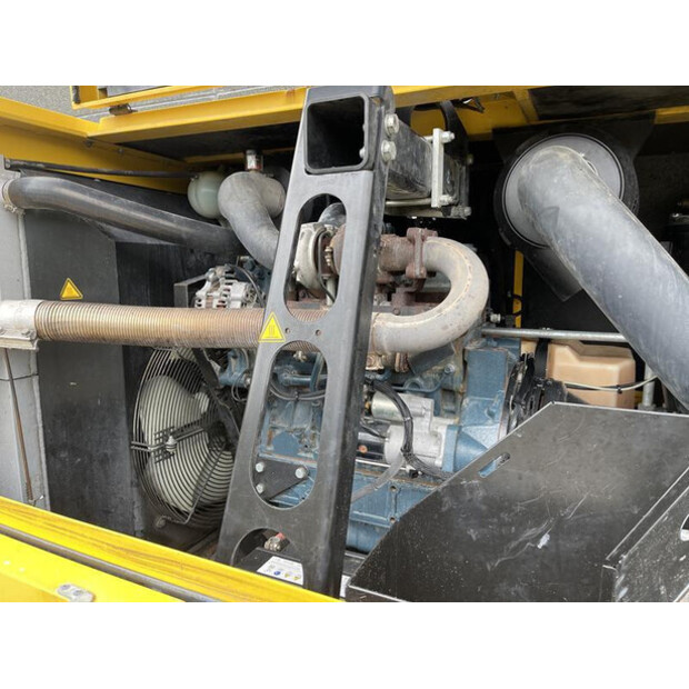 ٢٠١٣ كيزر M 100 - N-46013605