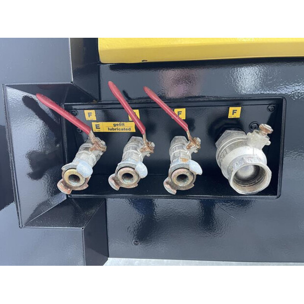 2011 كيزر M 122 - N-46015236