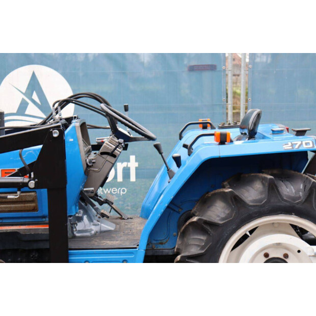 لسكي TA270F-46015385